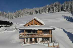 Гостиница Luxus Ferienwohnung Alpakablick Wagrain  Ваграйн